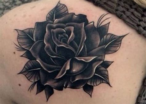 rosa negra tatoo|Rosas negras tatuaje